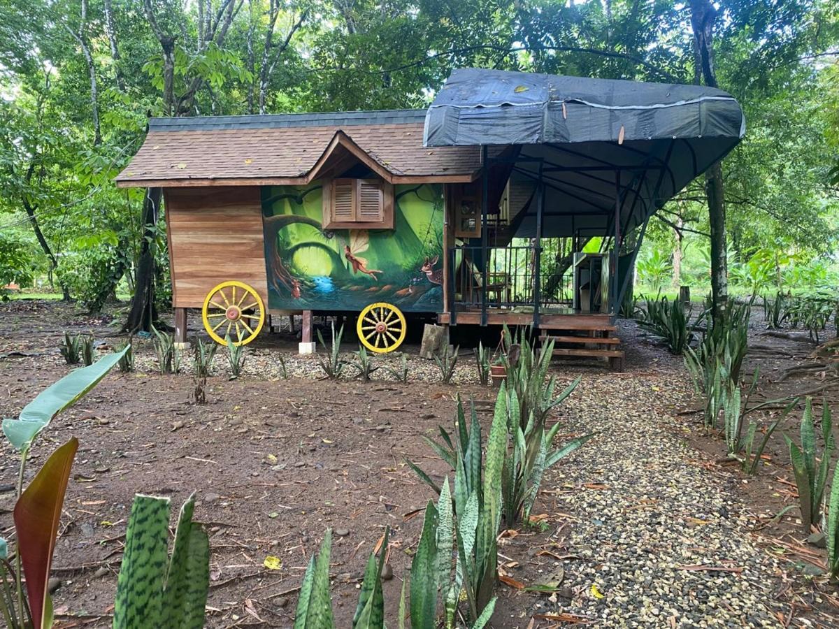 ホテル Gypsy Wagons パボネス エクステリア 写真